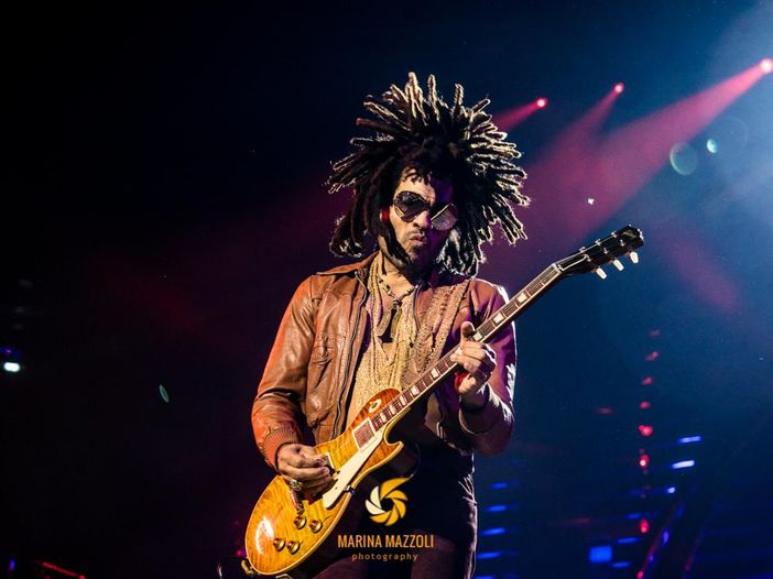 Lenny Kravitz, i video del concerto di Milano