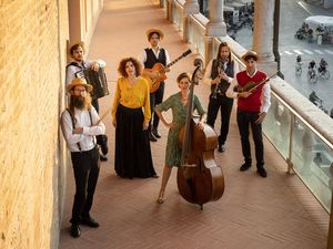 Orchestrina Di Molto Agevole