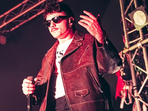 Classifiche, novità 14 agosto: Olly resta al primo posto