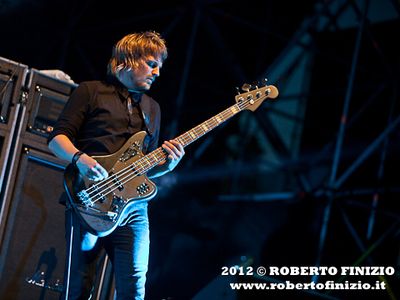 Classifiche UK: David Guetta e Kasabian primi, bene Springsteen e Harrison