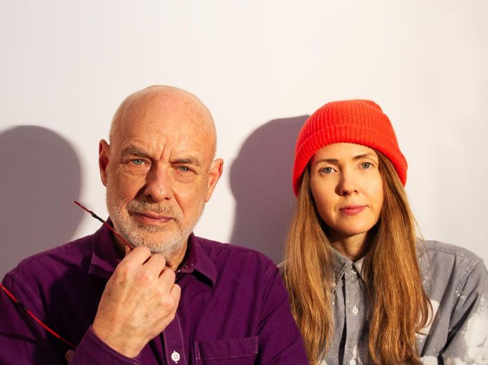 Brian Eno e Beatie Wolfe pubblicano due album a doppia firma