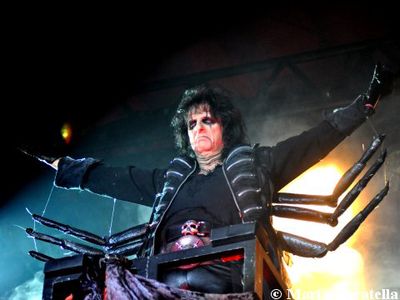 Alice Cooper canta &apos;Eleanor Rigby&apos; dei Beatles nel tributo a McCartney - VIDEO