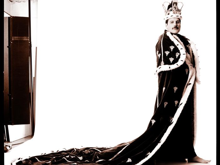 Il consiglio di Freddie Mercury per il suo fotografo era di&hellip;