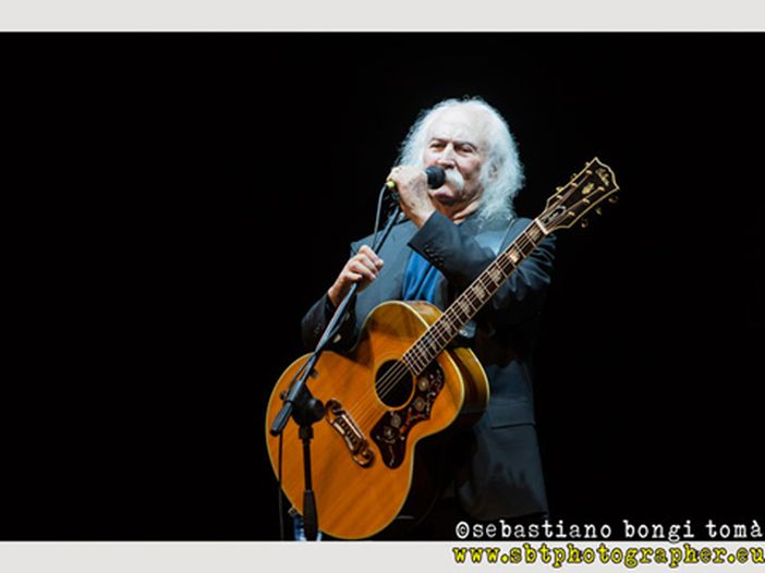 David Crosby: &quot;E&#039; possibile che non possa pi&ugrave; suonare la chitarra&quot;