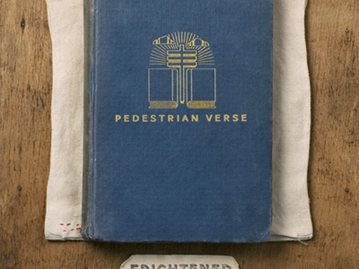 Simon Neil (Biffy Clyro) insieme ai Frightened Rabbit ricorda Scott Hutchison con &quot;Dancing in the Dark&quot; di Bruce Springsteen - VIDEO