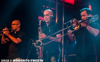 8 settembre 2012 - Carroponte - Sesto San Giovanni (Mi) - Africa Unite in concerto