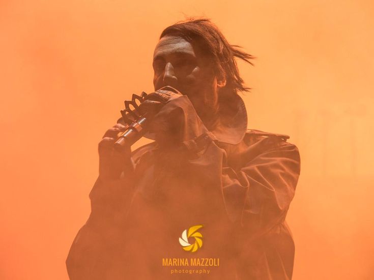 Halloween a Los Angeles: Johnny Depp dal vivo con Marilyn Manson - VIDEO