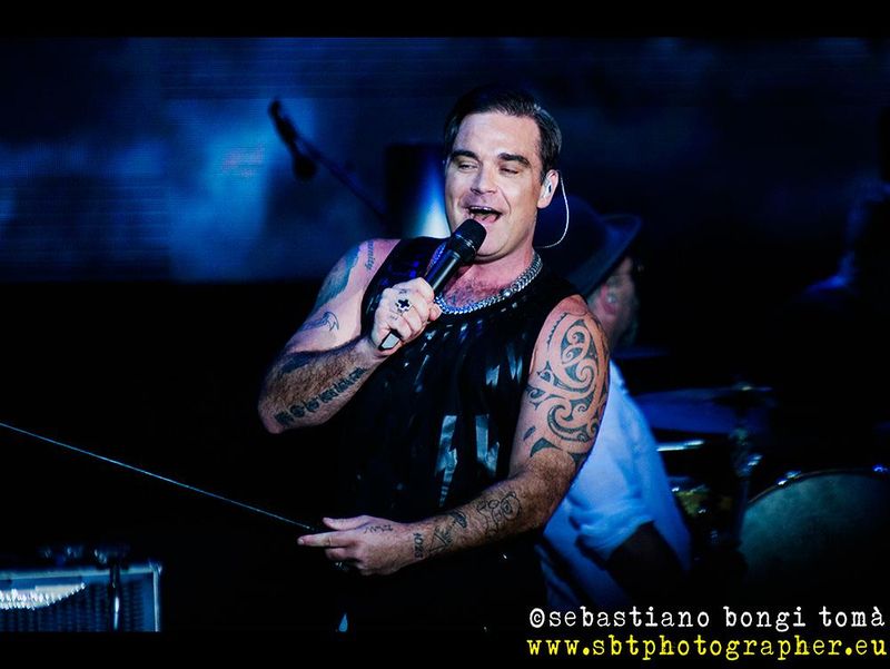 15 luglio 2017 - Lucca Summer Festival - Piazza Napoleone - Lucca - Robbie Williams in concerto