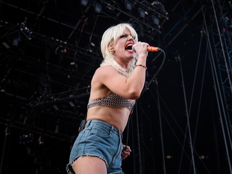 15 giugno 2022 - I-Days - Ippodromo - Milano - Amyl and the Sniffers in concerto