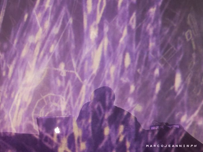 Flying Lotus condivide un file zip con materiale inedito - scarica Flying Lotus condivide un file zip con materiale inedito - scarica