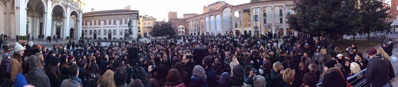 FlashMob alle Colonne di San Lorenzo a Milano il 17 gennaio