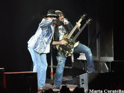 Guns N’Roses, piccoli passi in avanti di Axl Rose