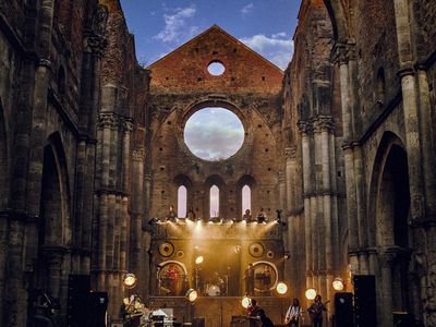 LA CHITARRA NELLA ROCCIA (LIVE) Lucio Corsi