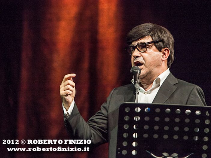 Nuovo inno dell'Inter firmato da Elio e Graziano Romani: nuovi dettagli Nuovo inno dell'Inter firmato da Elio e Graziano Romani: nuovi dettagli