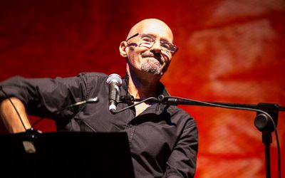 2 ottobre 2014 - Club Tenco - Teatro del Casin&ograve; - Sanremo (Im) - Enric Hernaez in concerto