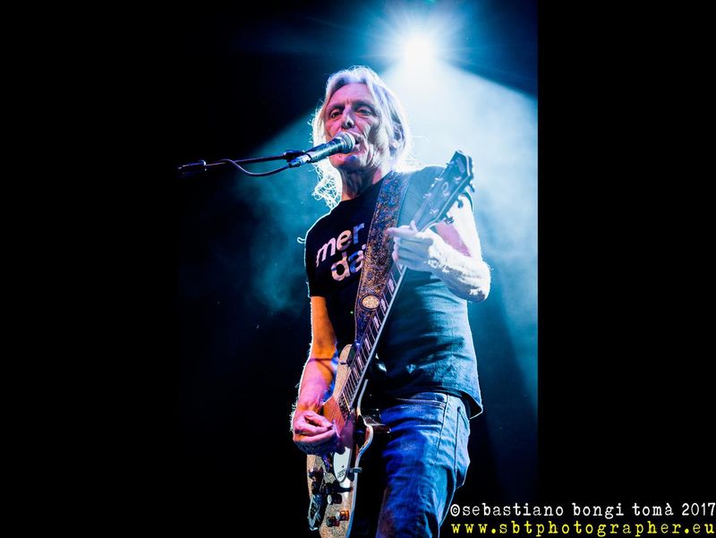 28 aprile 2017 - ObiHall - Firenze - Le Luci della Centrale Elettrica in concerto