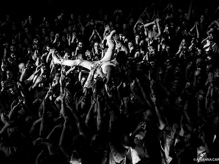 I Ministri: un primo disco dal vivo che profuma di palco