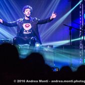 30 gennaio 2016 - Pala Giovanni Paolo II - Pescara - Max Gazz&eacute; in concerto