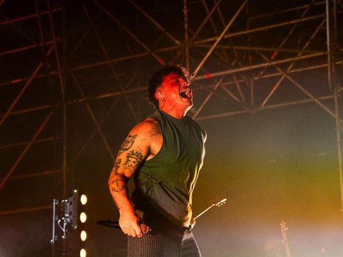 Classifiche, novità 28 agosto: Olly rimane in vetta