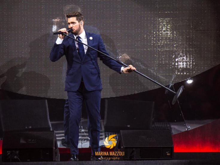 Michael Bublé compra casa a Londra