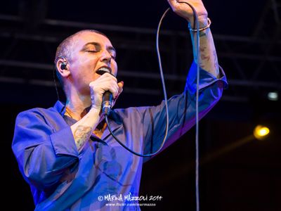 A Belfast l’unico concerto di Suor Sinead O’Connor (che straparla)
