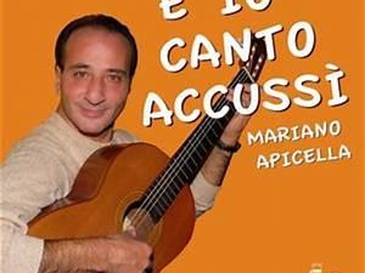 Torna  Apicella (con Berlusconi): &apos;Senza Silvio canterei ancora nei ristoranti&apos;