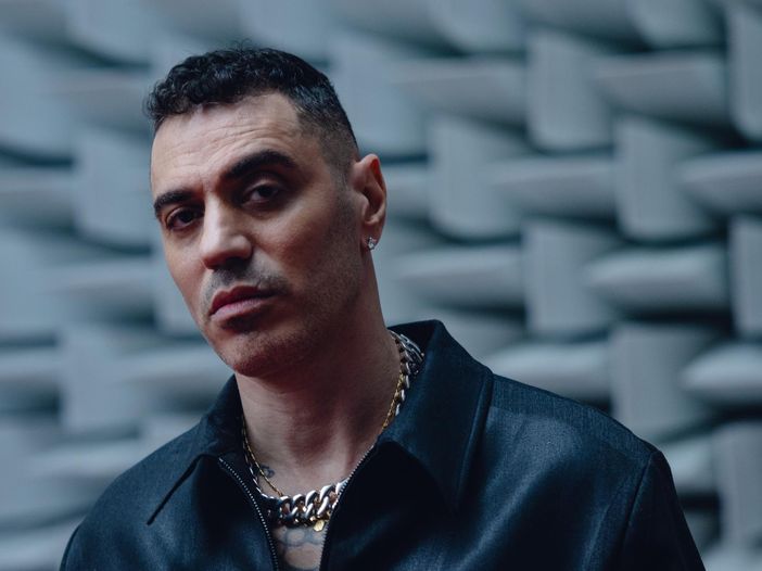 Marracash sta per portare il rap “fuori dalla bolla” Marracash sta per portare il rap “fuori dalla bolla”