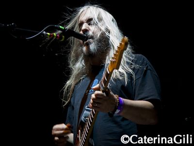 J Mascis