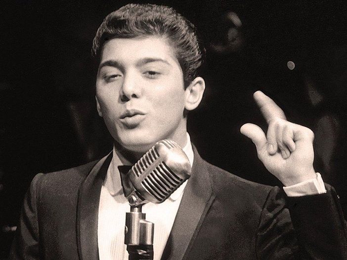 Paul Anka si d&agrave; al rock