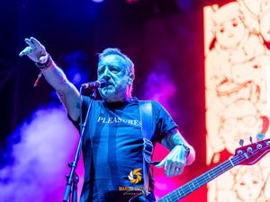 Peter Hook 