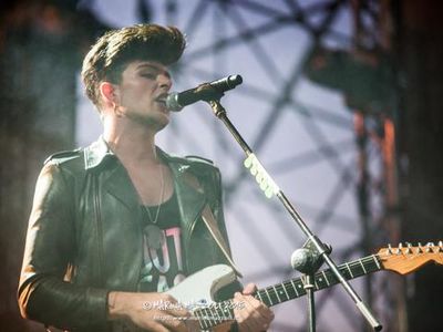 Kolors rifiutano il premio agli MTV Awards 2016