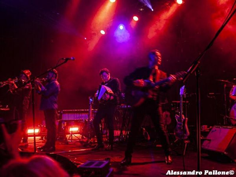 27 aprile 2022 - Alcatraz - Milano - Calexico in concerto