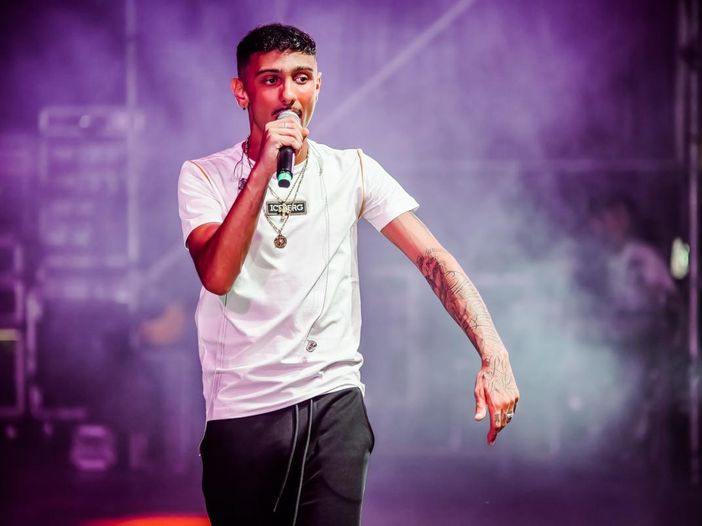 Random (ad Amici Speciali), ecco il singolo &#039;Sono un bravo ragazzo un po&#039; fuori di testa&#039;