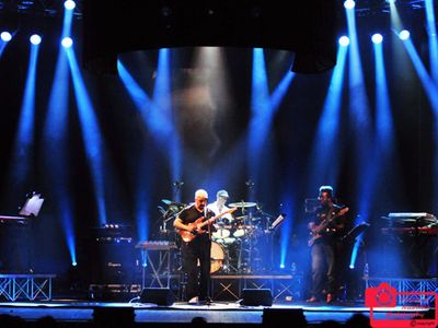 Festival di Napoli, Federico Salvatore se la prende con Pino Daniele, Arbore e la Loren