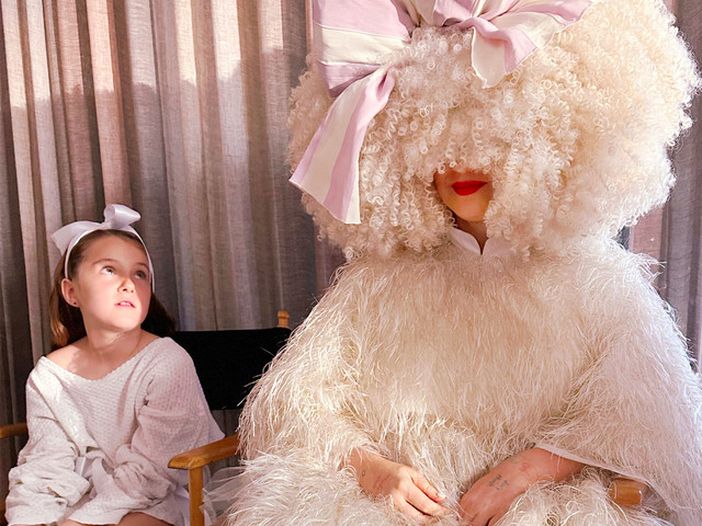 Sia risponde alle accuse di pedofilia per il video di &#039;Elastic heart&#039;