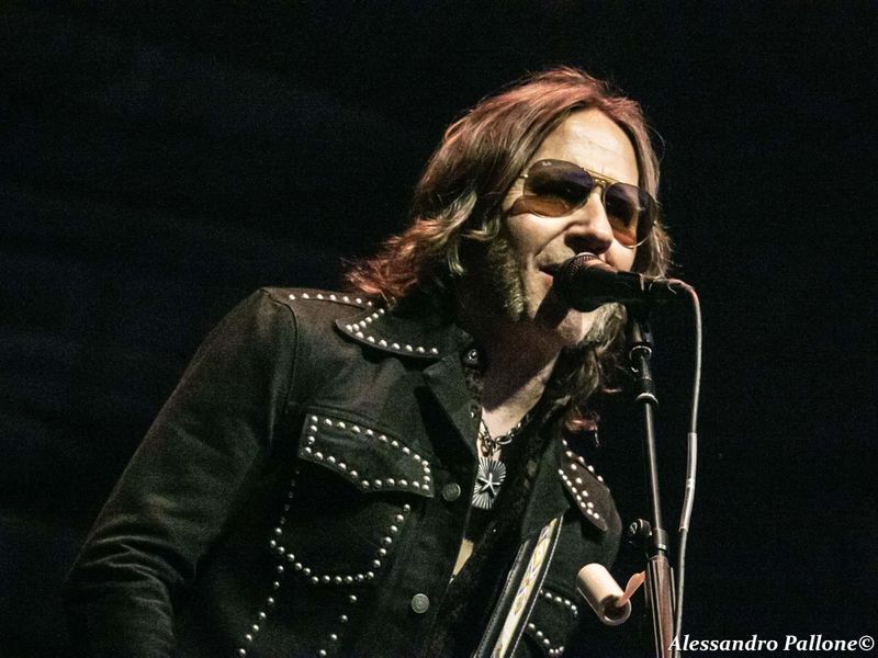 11 luglio 2025 - Comfort Festival - Villa Casati Stampa - Cinisello Balsamo (Mi) – Blackberry Smoke in concerto 11 luglio 2025 - Comfort Festival - Villa Casati Stampa - Cinisello Balsamo (Mi) – Blackberry Smoke in concerto