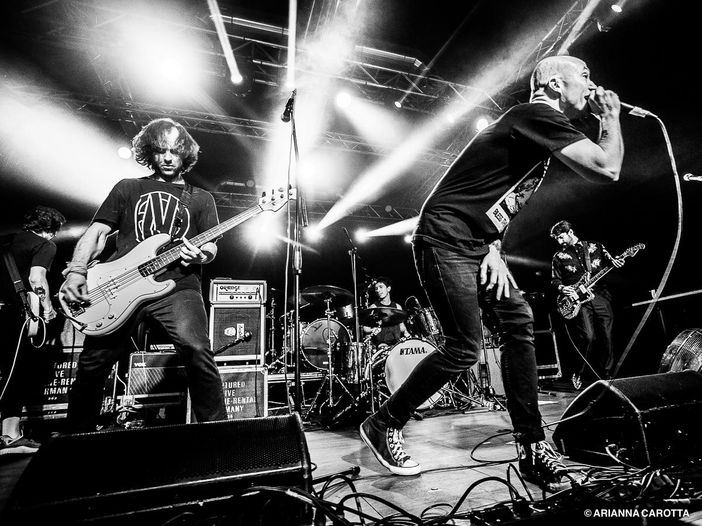 Touch&eacute; Amor&eacute; in concerto a Milano, gli orari della serata