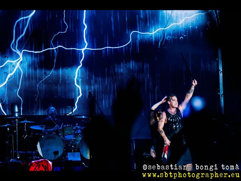 15 luglio 2017 - Lucca Summer Festival - Piazza Napoleone - Lucca - Robbie Williams in concerto