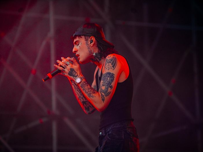 Rosa Chemical annuncia i primi concerti per il 2023 dopo Sanremo