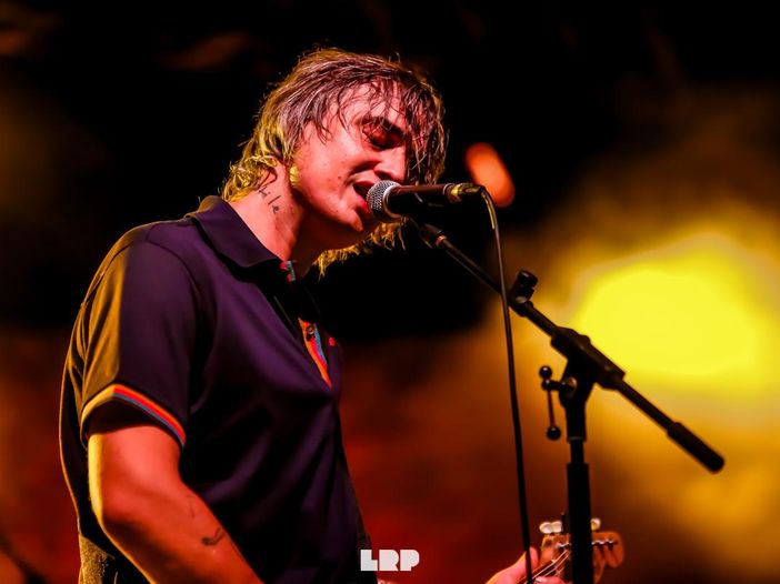 Da Kate Moss alla cella: arrestato e rilasciato oggi Pete Doherty