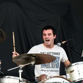 15 giugno 2022 - I-Days - Ippodromo - Milano - Amyl and the Sniffers in concerto
