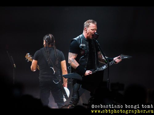 Dal sito di Bloomberg: i Metallica prossimi al divorzio con la Warner?