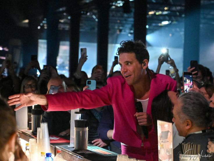 Mika, 'The origin of love': 'Quella linea sottile tra la salvezza e il pericolo'