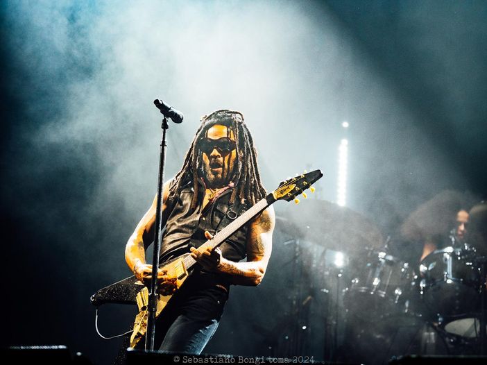 Lenny Kravitz pubblica un secondo pacchetto di remix