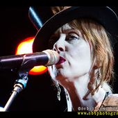 16 luglio 2014 - Pistoia Blues Festival - Piazza del Duomo - Pistoia - Suzanne Vega in concerto 16 luglio 2014 - Pistoia Blues Festival - Piazza del Duomo - Pistoia - Suzanne Vega in concerto