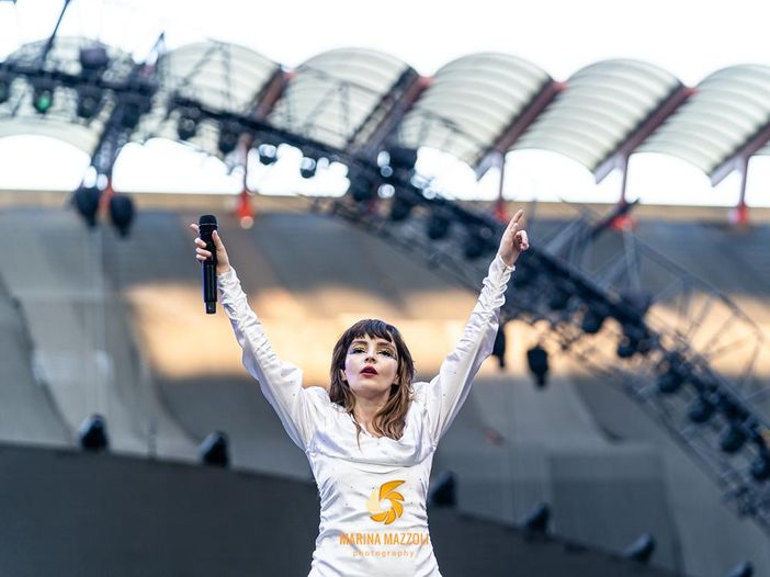 Chvrches - la recensione di &quot;LOVE IS DEAD&quot;