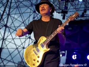 Carlos Santana