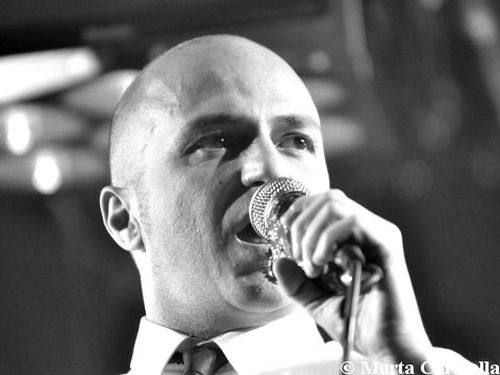 Management, etichetta/studio: Casasonica si fa in due