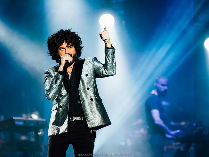 Francesco Renga, videointervista: "‘Tempo reale’, cambiamento artistico e umano"