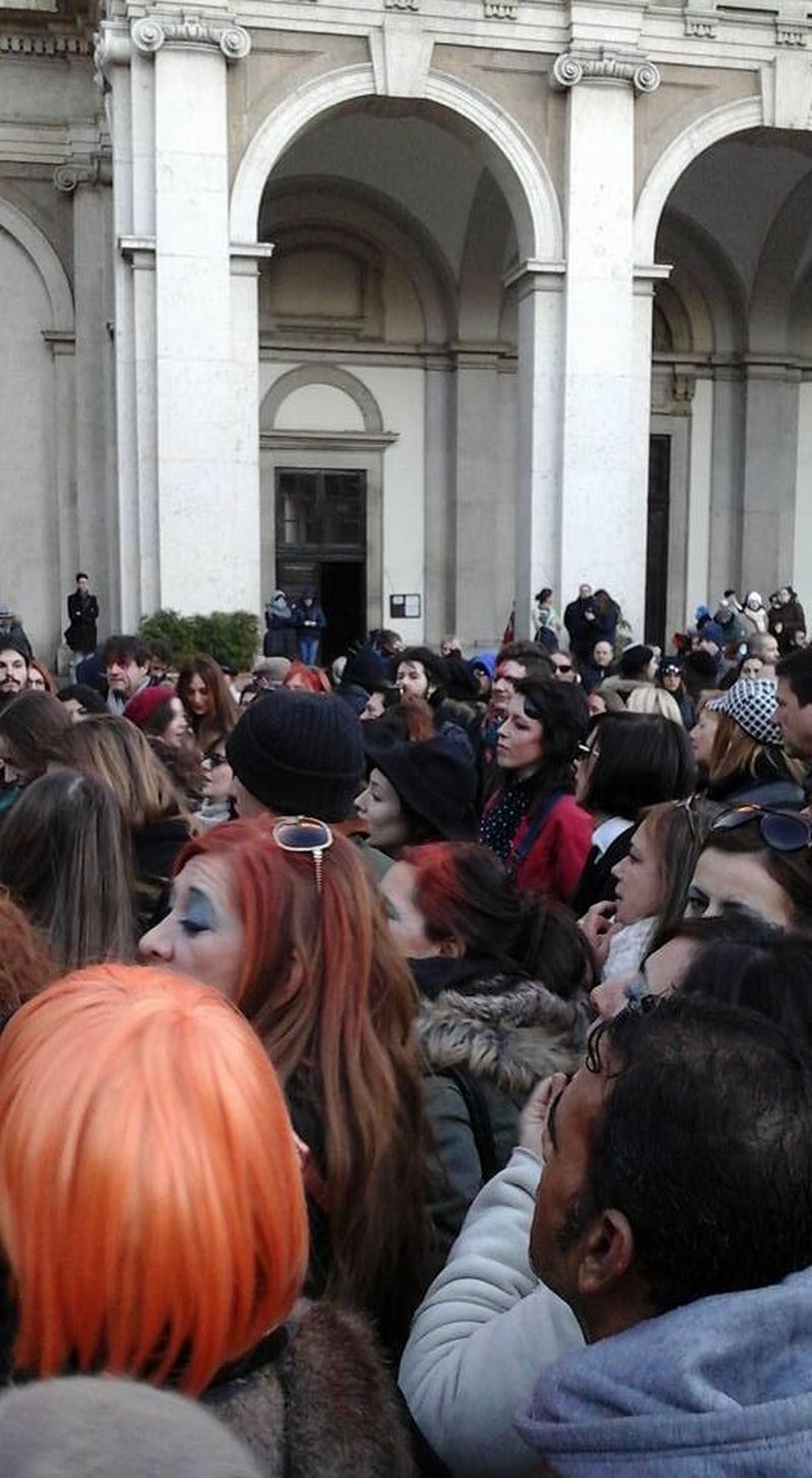 FlashMob alle Colonne di San Lorenzo a Milano il 17 gennaio